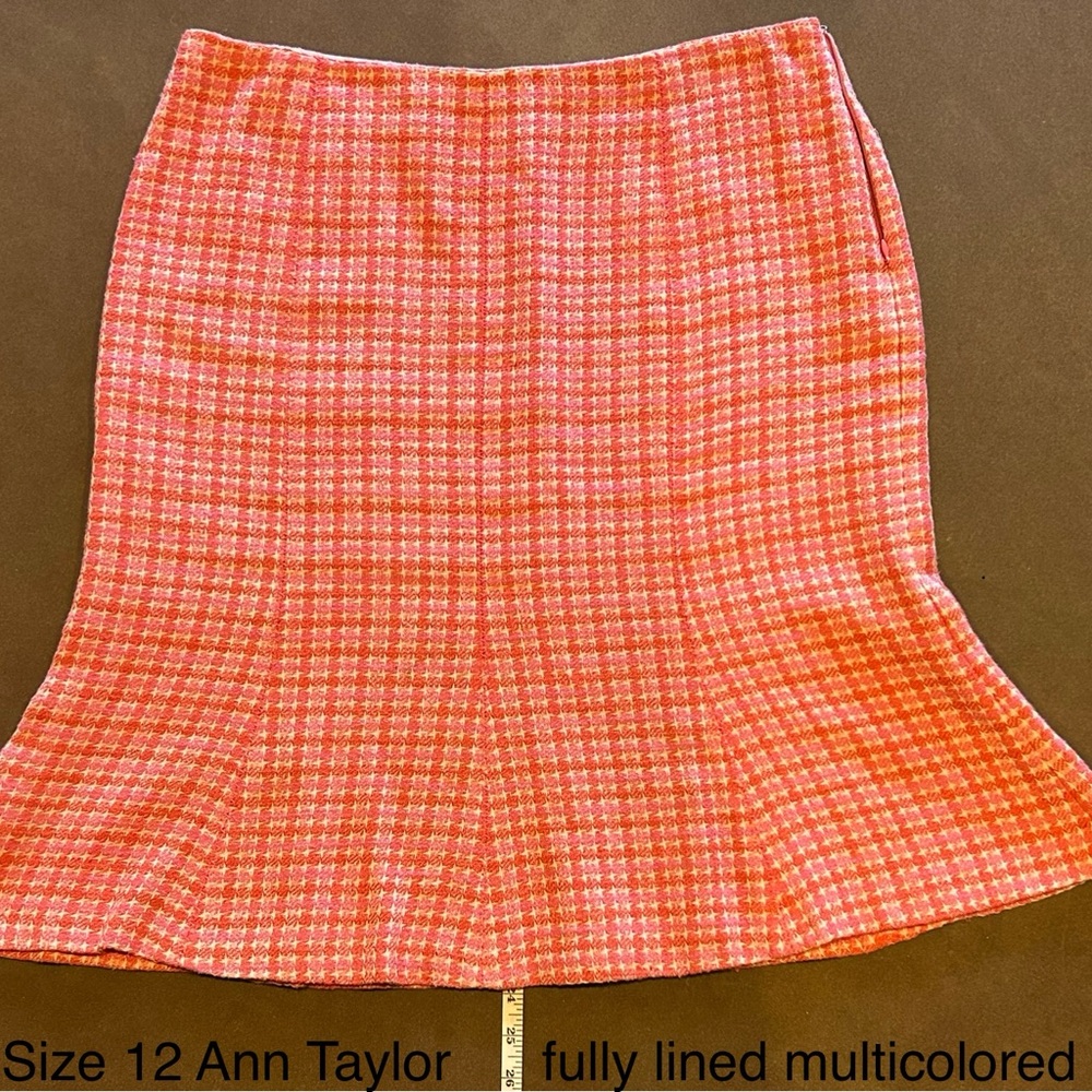 Tweed skirt